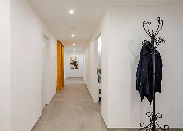 Design Moderno Pzz Del Popolo - Parking דירה *
